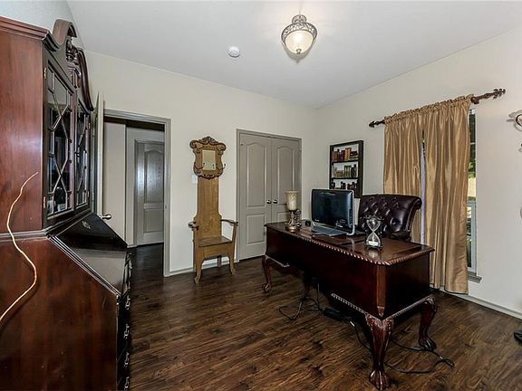 5th image of 1741 Colorado Dr