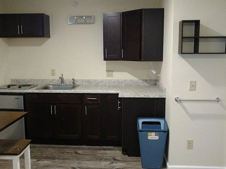 525 Sprague Ave #8 — Photo 5