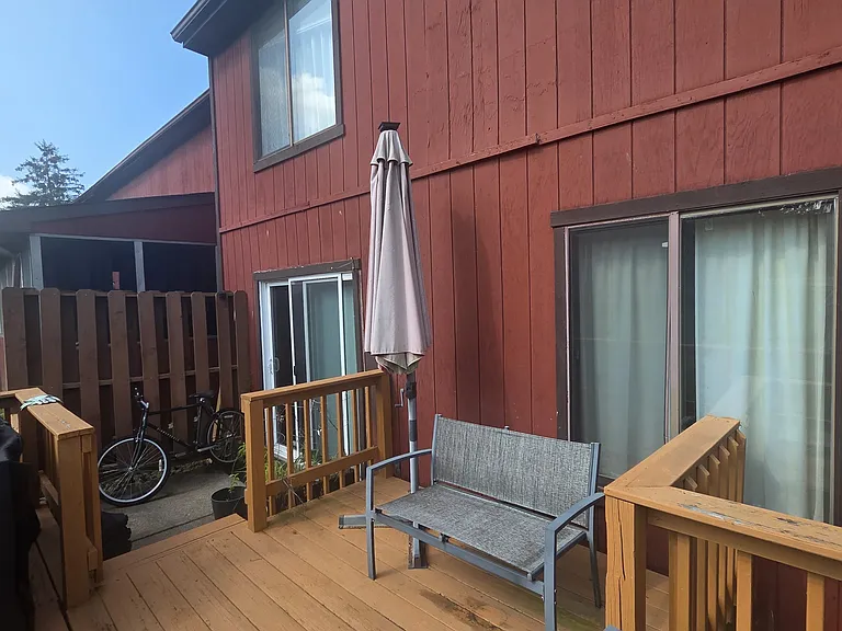 28-6 Wister Way — Photo 11