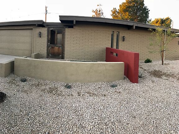 2nd image of 3733 E Poinsettia Dr