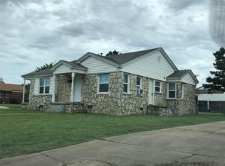 303 Babb Dr, Midwest City, OK 73110