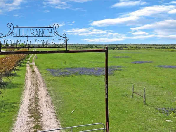 1630 Offermann Hill Rd, San Marcos, TX 78666