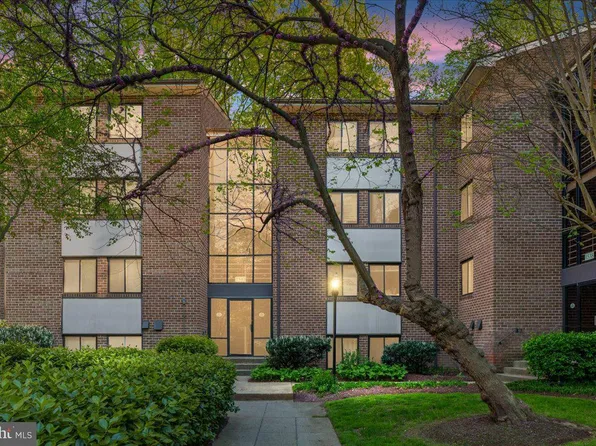 1540 Northgate Sq #12C, Reston, VA 20190