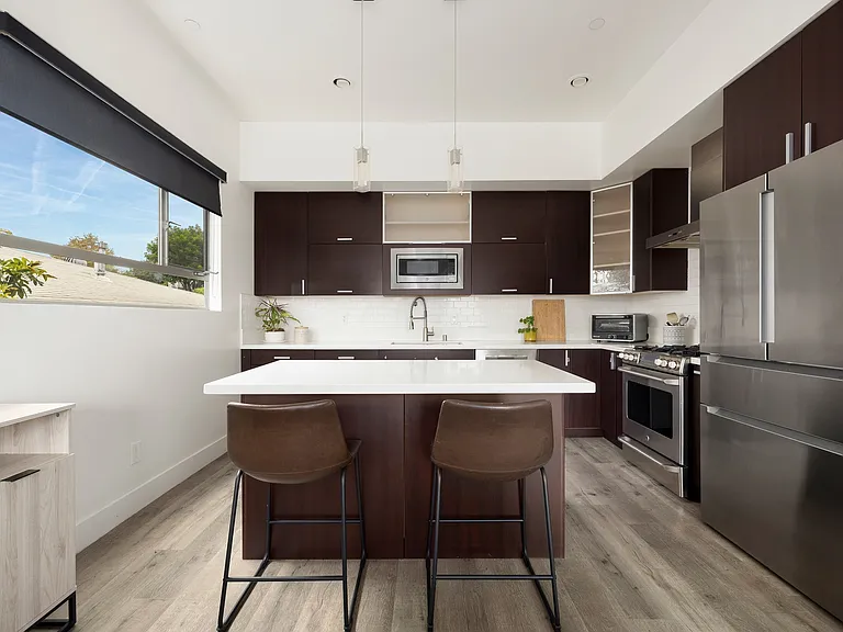 4117 W Avenue 42 — Photo 8