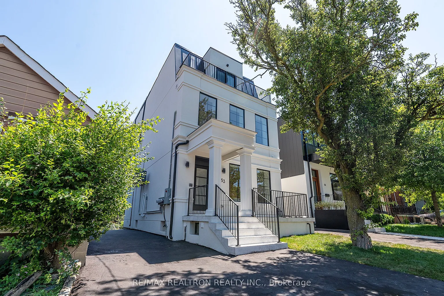 53 Alameda Ave photo 1