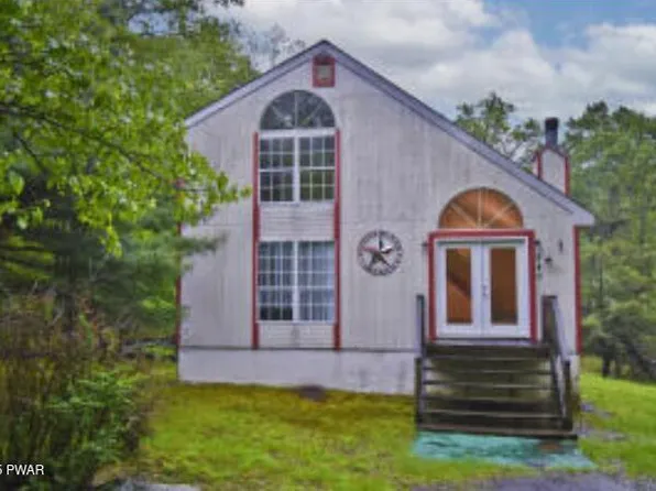 540 Hummingbird Ct, Bushkill, PA 18324