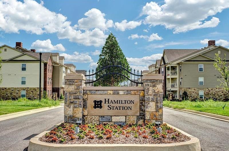 1st image of 100 Hamilton Station Xing #6262645