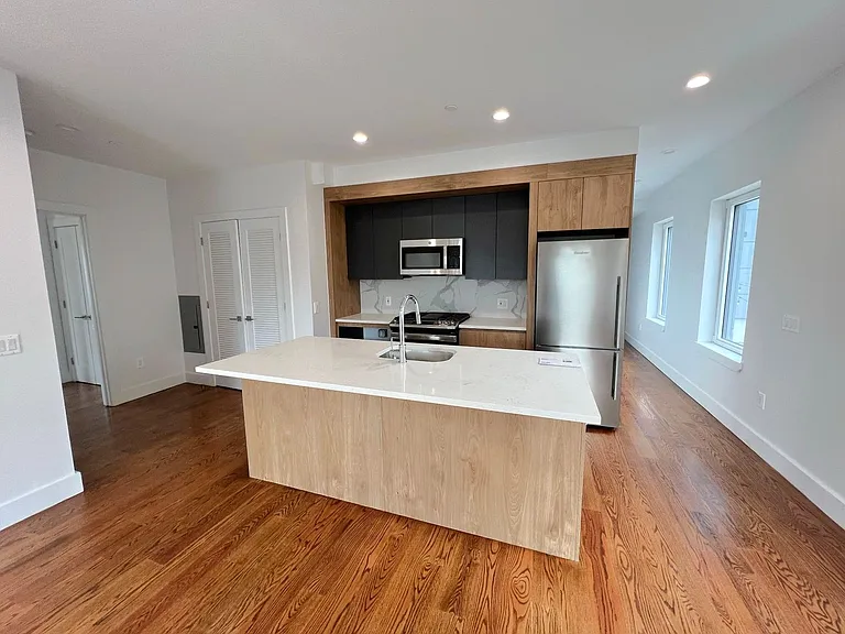 Century Tuer: Unveiling Our Exclusive Boutique Residences — Photo 33