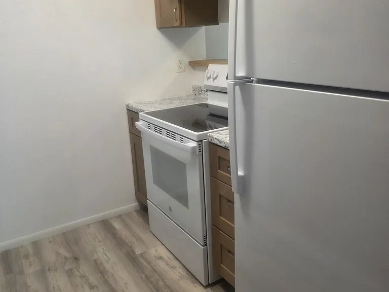 1405 Bacchus Dr #F10 — Photo 6