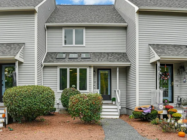 822 Maple Brook Rd #822, Bellingham, MA 02019