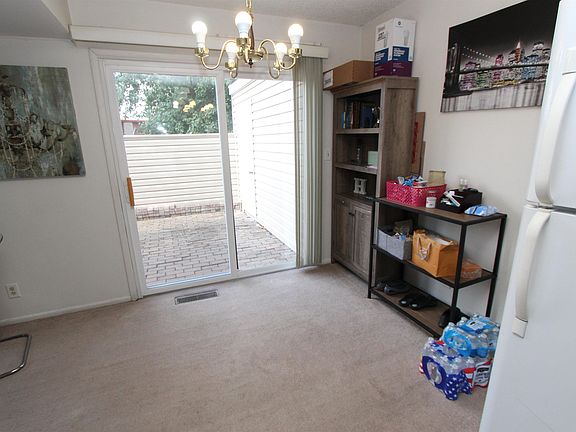 4th image of 3288 Hanover Dr