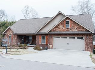 7248 Thornbrook Ln, Powell, TN 37849