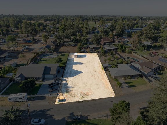 2nd image of E Murphy Avenue