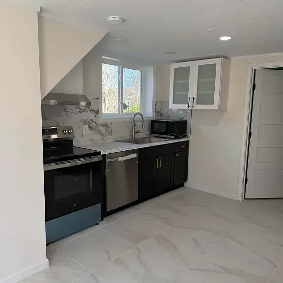 513 Mill Stream Rd — Photo 1