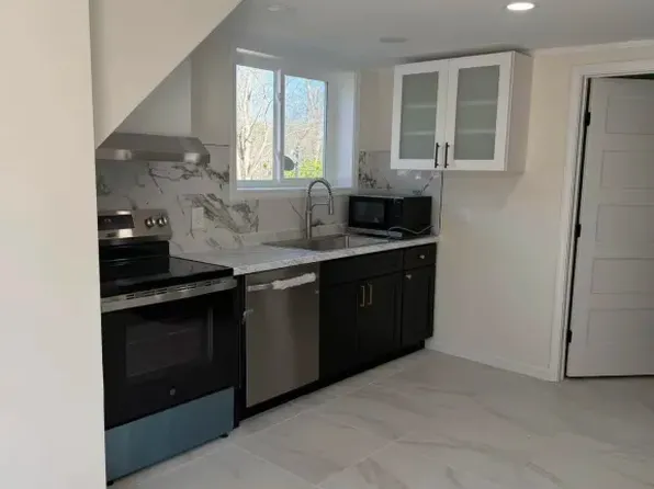 513 Mill Stream Rd, Lexington, SC 29072