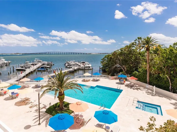 1581 Brickell Ave APT 1107, Miami, FL 33129