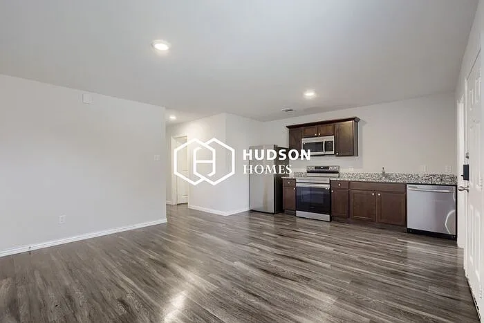 803 W French Ave #A — Photo 6