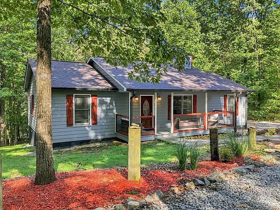 3rd image of 743 Timber Ridge Ln
