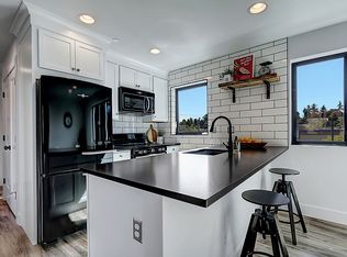 1126 N 90th St, Seattle, WA 98103