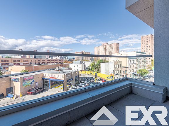 5th image of 10 Montieth St APT 565
