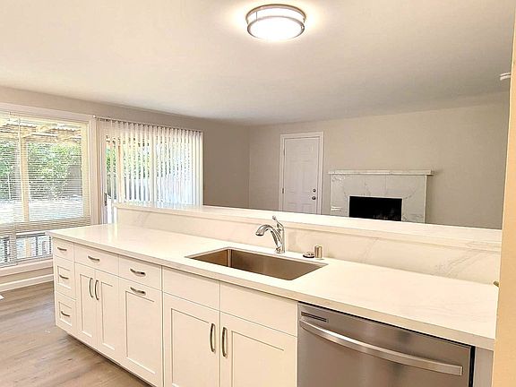 4th image of 4013 161st Ave SE
