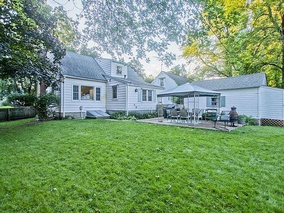 4th image of 47 Brighton St