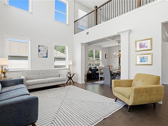 2nd image of 2715 Ridge Manor Dr