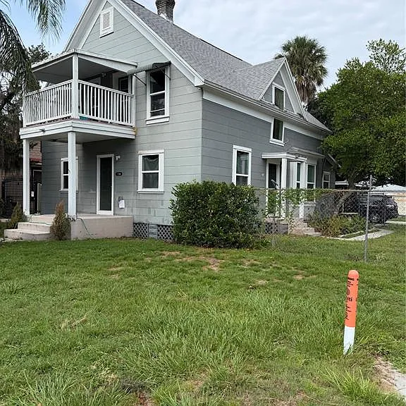 118 N Beaumont Ave — Photo 3