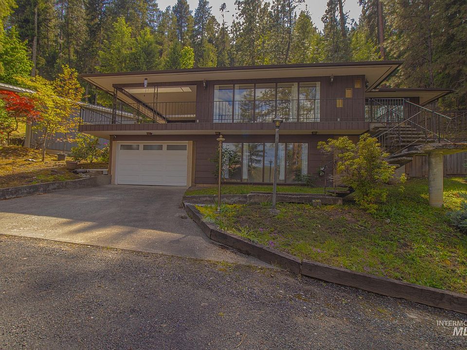 1st image of 801 McArthur Dr