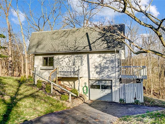 3rd image of 6134 Blue Lake Dr