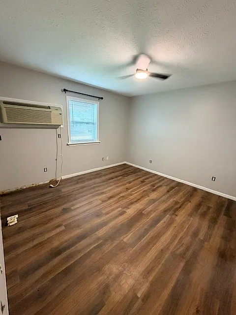 40 Wildwood — Photo 3