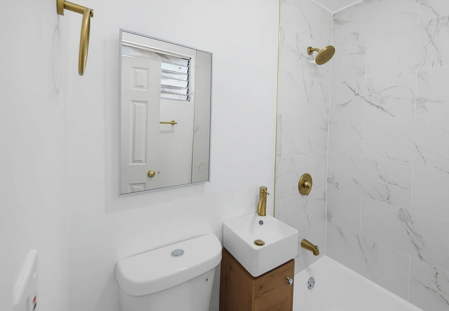 Studio, 1.0 bath, 500 sqft, $2,041 — Photo 3