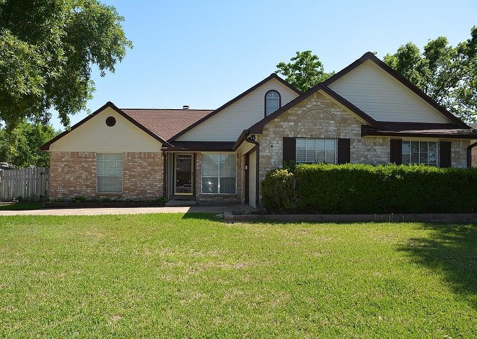 1st image of 16803 Carbridge Dr