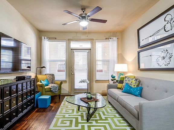 5th image of 4001 Kenley St #462