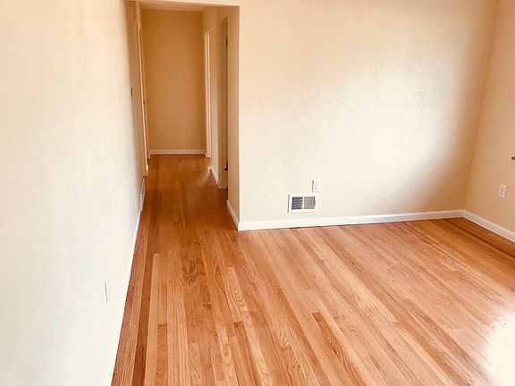 4th image of 411 California Ave