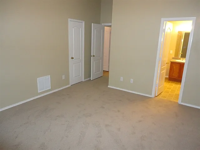903 Plumeria Dr — Photo 5