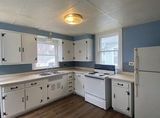 430 W Edwards St #1, Springfield, IL 62704