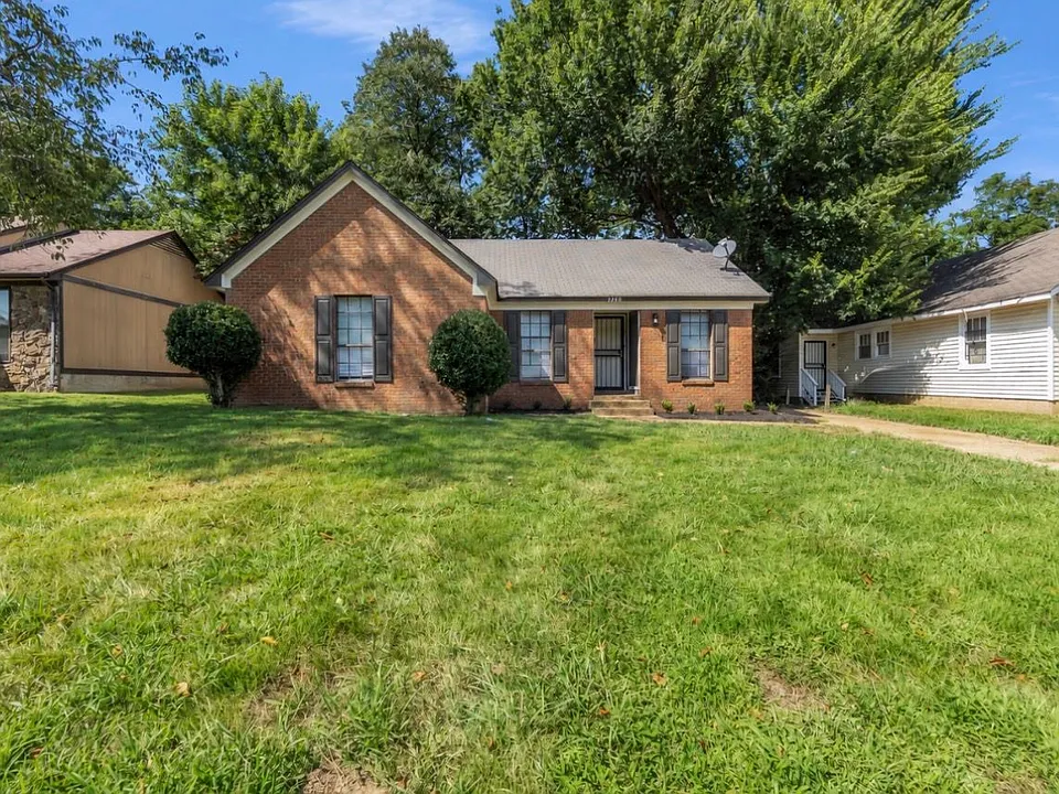 3280 Ridgemont Rd