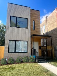 652 N Homan Ave, Chicago, IL, 60651