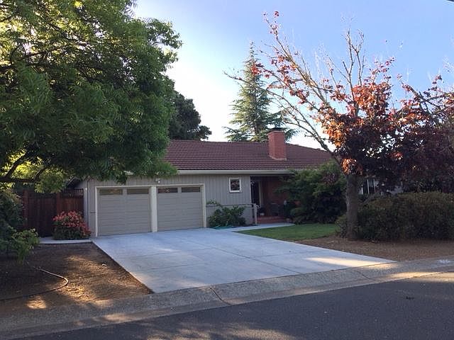 1st image of 462 Panchita Way