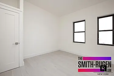 Rented by R New York