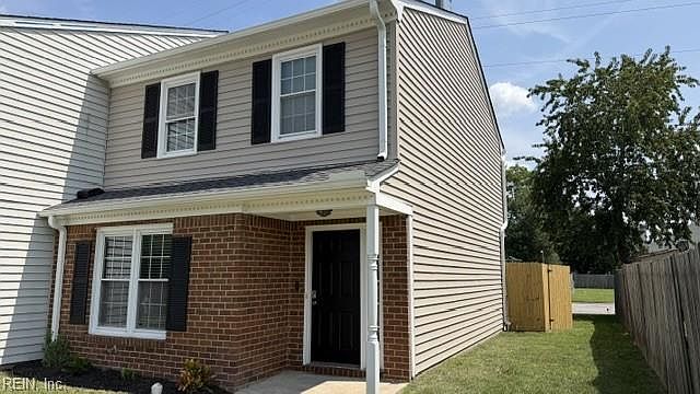 1st image of 934 Monarch Dr