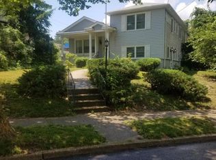 6 S Lake Dr, Lakewood, NJ
