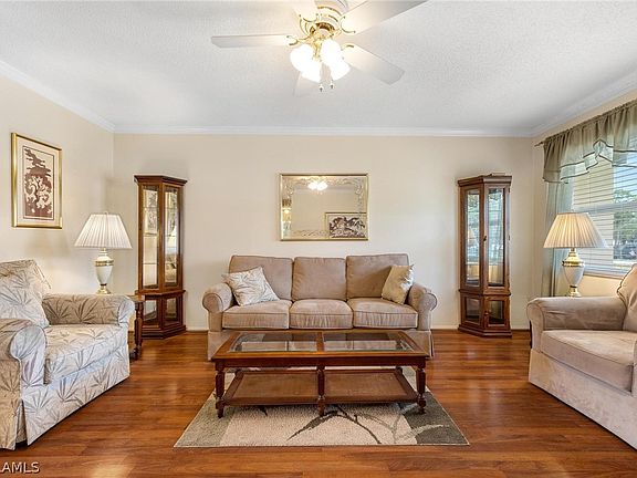 4th image of 241 Donna Ln