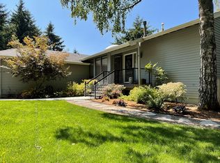 17201 SW Rivendell Dr, Portland, OR 97224