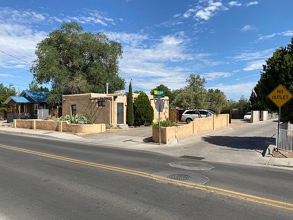 Corner pic - Mountain Rd & 10th St.