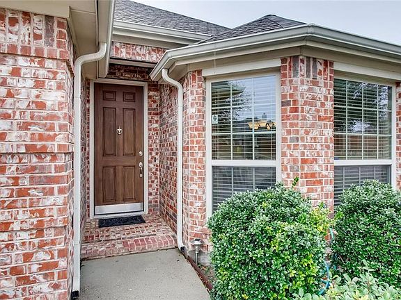 2nd image of 2533 Appaloosa Ln