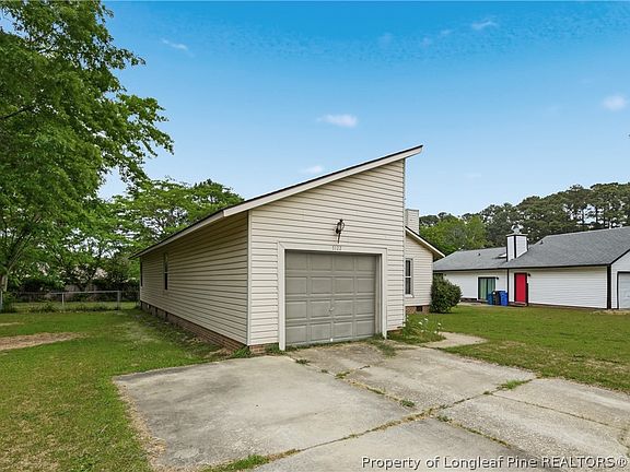 3rd image of 7122 Canary Dr
