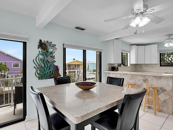 3rd image of 400 La Fitte Rd
