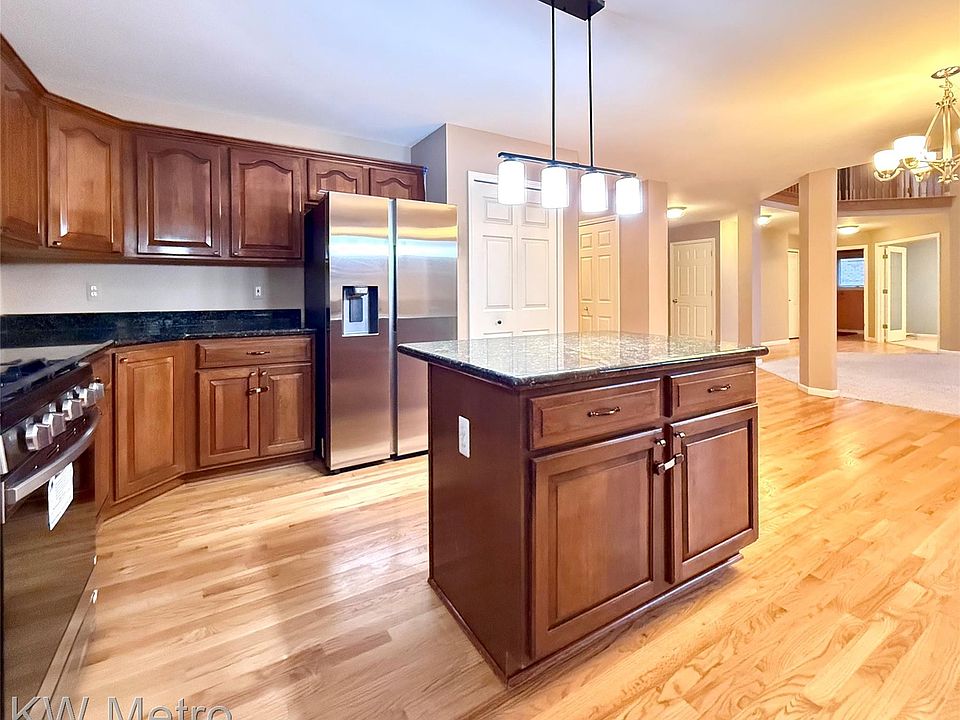 1176 Cadmus Dr, photo 15